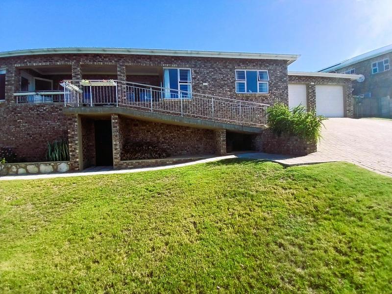 3 Bedroom Property for Sale in Stilbaai Wes Western Cape